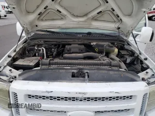2006 Ford F-250 XL z VIN 1FTSW21516EB01279, wystawiony jako Copart lot #53898475 z przebiegiem 213 638 mil mil oraz Szkoda całkowita • Salvage title. Historia ofert i sprzedaży dostępna na DreamBid. Obrazek 11.