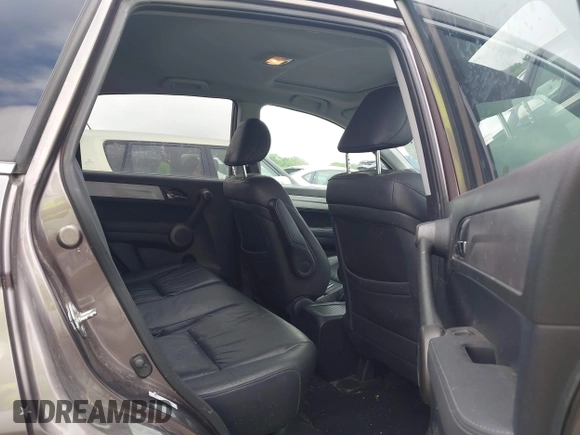 2011 Honda CR-V EX-L z VIN 5J6RE4H78BL019988, wystawiony jako IAAI lot #42220839 z przebiegiem 129 704 mil mil oraz . Historia ofert i sprzedaży dostępna na DreamBid. Obrazek 8.