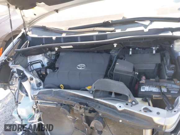 2016 Toyota Sienna LE AAS with VIN 5TDKK3DC6GS696573, listed as a IAAI auction lot 41662041 with 75,363 mi miles. Bid and sale history available at carsss.com. Image 10.