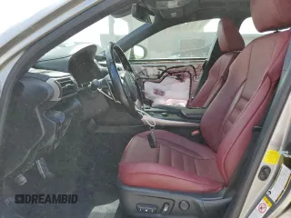 2017 Lexus IS 200t z VIN JTHBA1D28H5049807, wystawiony jako Copart lot #55746585 z przebiegiem 82 984 mil mil oraz Szkoda całkowita • Salvage title. Historia ofert i sprzedaży dostępna na DreamBid. Obrazek 7.