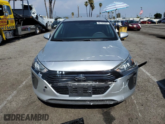 2017 Hyundai Ioniq Blue z VIN KMHC65LC0HU031537, wystawiony jako Copart lot #52194305 z przebiegiem 62 796 mil mil oraz Szkoda całkowita • Salvage title. Historia ofert i sprzedaży dostępna na DreamBid. Obrazek 5.