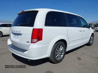 2016 Dodge Grand Caravan SE with VIN 2C4RDGBG1GR349523, listed as a IAAI auction lot 41700491 with 44,253 mi miles and . Bid and sale history available at DreamBid. Image 4.
