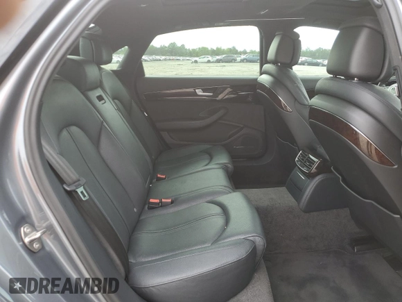 2017 Audi A8 z VIN WAU44AFD1HN009176, wystawiony jako Copart lot #57647675 z przebiegiem 94 317 mil mil oraz Szkoda całkowita • Salvage title. Historia ofert i sprzedaży dostępna na DreamBid. Obrazek 10.
