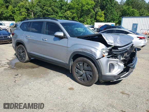 2024 Volkswagen Atlas SE z VIN 1V2JR2CA6RC538030, wystawiony jako Copart lot #58505685 z przebiegiem 32 613 mil mil oraz Szkoda całkowita • Salvage title. Historia ofert i sprzedaży dostępna na DreamBid. Obrazek 4.