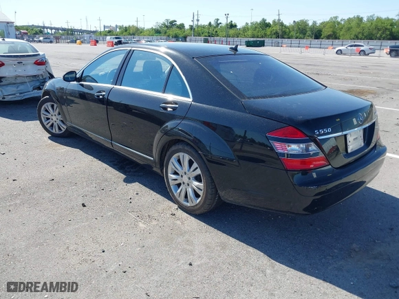 2009 Mercedes-Benz S-Class 5.5L V8 with VIN WDDNG86X19A239123, listed as a IAAI auction lot 41981456 with 120,975 mi miles. Bid and sale history available at carsss.com. Image 3.