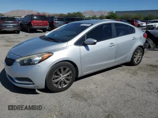2016 Kia Forte LX z VIN KNAFX4A60G5558442, wystawiony jako Copart lot #56410535 z przebiegiem 121 679 mil mil oraz Szkoda całkowita • Salvage title. Historia ofert i sprzedaży dostępna na DreamBid. Obrazek 1.