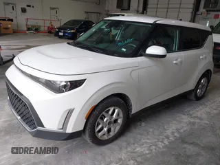 2024 Kia Soul S with VIN KNDJ23AU1R7237456, listed as a IAAI auction lot 42349274 with 18,668 mi miles and . Bid and sale history available at DreamBid. Image 2.