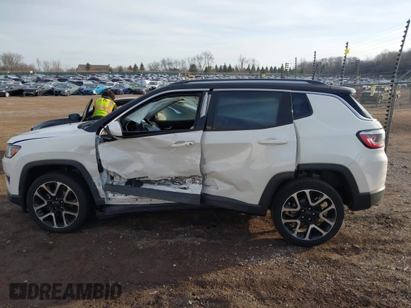 2021 Jeep Compass Limited with VIN 3C4NJDCB6MT561125, listed as a IAAI auction lot 41803373 with 48,360 mi miles and . Bid and sale history available at carsss.com. Image 14.