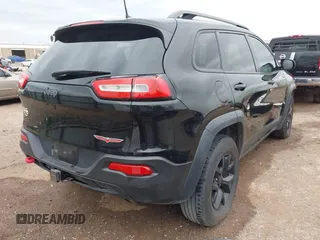 2017 Jeep Cherokee Trailhawk с VIN 1C4PJMBS9HW547360, выставлен на аукционе IAAI как лот 42042363 с пробегом 146 482 миль миль и . История ставок и продаж доступна на DreamBid. Изображение 4.