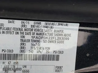 2015 Ford Focus SE with VIN 1FADP3K22FL293099, listed as a IAAI auction lot 42032905 with 203,699 mi miles. Bid and sale history available at carsss.com. Image 9.