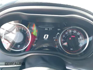 2020 Dodge Challenger R/T Scat Pack z VIN 2C3CDZFJ4LH230781, wystawiony jako IAAI lot #41990428 z przebiegiem 55 315 mil mil oraz . Historia ofert i sprzedaży dostępna na DreamBid. Obrazek 7.