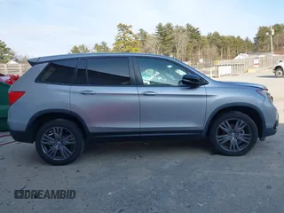 2020 Honda Passport EX-L z VIN 5FNYF8H55LB011307, wystawiony jako IAAI lot #40880877 z przebiegiem 32 509 mil mil oraz . Historia ofert i sprzedaży dostępna na DreamBid. Obrazek 13.