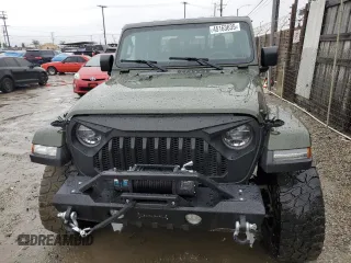 2022 Jeep Gladiator Willys z VIN 1C6HJTAG3NL170069, wystawiony jako Copart lot #45163635 z przebiegiem 30 521 mil mil oraz Szkoda całkowita • Salvage title. Historia ofert i sprzedaży dostępna na DreamBid. Obrazek 5.