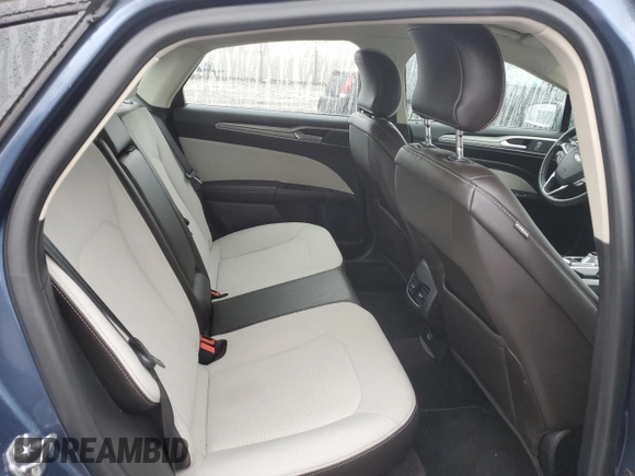 2019 Ford Fusion SE with VIN 3FA6P0HD6KR228591, listed as a Copart auction lot 52126565 with 35,012 mi miles and Salvage Title. Bid and sale history available at carsss.com. Image 10.