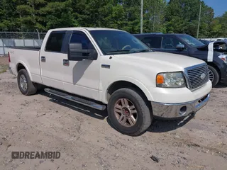 2007 Ford F-150 XLT z VIN 1FTPW14V97FA04872, wystawiony jako IAAI lot #42699936 z przebiegiem 143 060 mil mil oraz . Historia ofert i sprzedaży dostępna na DreamBid. Obrazek 1.