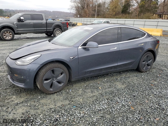 2019 Tesla Model 3 Mid Range with VIN 5YJ3E1EA4KF531034, listed as a Copart auction lot 84143524 with 0 mi miles and Non Repairable. Bid and sale history available at carsss.com. Image 1.