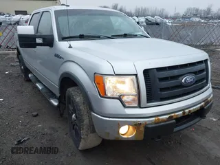 2010 Ford F-150 XL with VIN 1FTFW1EV9AFA73899, listed as a IAAI auction lot 41175562 with 190,448 mi miles. Bid and sale history available at carsss.com. Image 1.