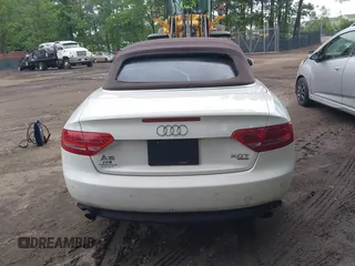 2011 Audi A5 Premium Plus z VIN WAULFAFH2BN020509, wystawiony jako IAAI lot #42381177 z przebiegiem 132 106 mil mil oraz . Historia ofert i sprzedaży dostępna na DreamBid. Obrazek 16.