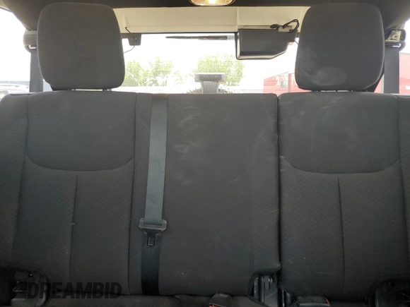 2015 Jeep Wrangler Unlimited Sport with VIN 1C4BJWDG2FL545561, listed as a Copart auction lot 60574045 with 83,592 mi miles and Salvage title. Bid and sale history available at DreamBid. Image 10.