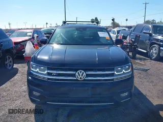 2018 Volkswagen Atlas SE with VIN 1V2FR2CA9JC537903, listed as a IAAI auction lot 41386874 with 118,764 mi miles and . Bid and sale history available at DreamBid. Image 13.