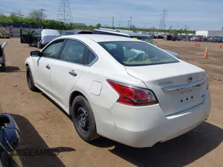 2015 Nissan Altima SV with VIN 1N4AL3AP3FC271656, listed as a IAAI auction lot 42085240 with 172,065 mi miles and . Bid and sale history available at DreamBid. Image 3.