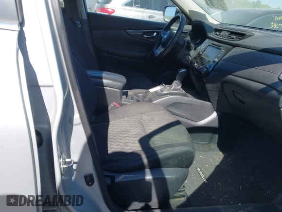 2019 Nissan Rogue SV with VIN 5N1AT2MT6KC787285, listed as a IAAI auction lot 42049656 with 93,639 mi miles and . Bid and sale history available at DreamBid. Image 5.