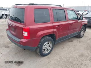 2017 Jeep Patriot Sport z VIN 1C4NJPBB0HD201718, wystawiony jako IAAI lot #41614102 z przebiegiem 88 194 mil mil oraz . Historia ofert i sprzedaży dostępna na DreamBid. Obrazek 4.