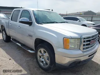 2011 GMC Sierra 1500 SLE with VIN 3GTP1VE05BG361711, listed as a IAAI auction lot 41927412 with 105,095 mi miles. Bid and sale history available at carsss.com. Image 1.