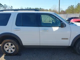 2007 Ford Explorer XLT with VIN 1FMEU63E27UA69436, listed as a IAAI auction lot 41777443 with 215,975 mi miles. Bid and sale history available at carsss.com. Image 14.