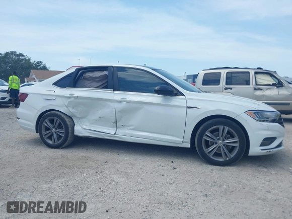 2020 Volkswagen Jetta S z VIN 3VWCB7BU8LM022973, wystawiony jako IAAI lot #42112166 z przebiegiem 49 345 mil mil oraz . Historia ofert i sprzedaży dostępna na DreamBid. Obrazek 13.