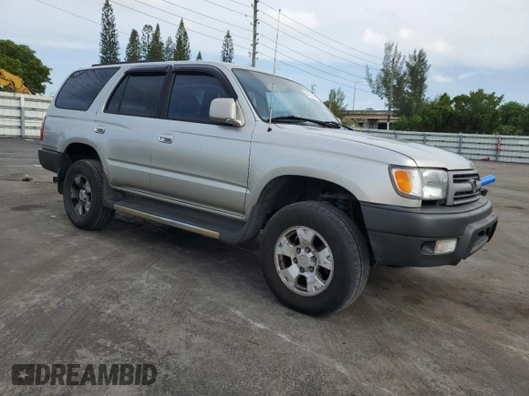 1999 Toyota 4Runner SR5 with VIN JT3GN86R8X0113147, listed as a Copart auction lot 64168045 with 204,721 mi miles and Clean title. Bid and sale history available at DreamBid. Image 4.
