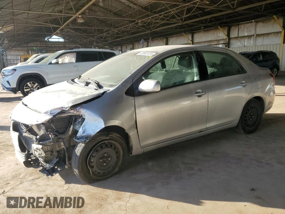 2012 Toyota Yaris z VIN JTDBT4K31CL027483, wystawiony jako Copart lot #59919165 z przebiegiem 81 298 mil mil oraz Szkoda całkowita • Salvage title. Historia ofert i sprzedaży dostępna na DreamBid. Obrazek 1.
