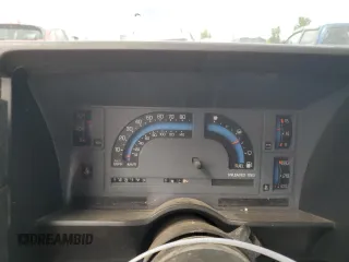 1990 GMC Sonoma z VIN 1GTCS19Z4L8502532, wystawiony jako Copart lot #71074514 z przebiegiem 148 195 mil mil oraz Szkody całkowita. Historia ofert i sprzedaży dostępna na DreamBid. Obrazek 9.