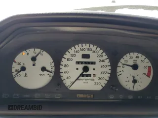 1994 Mercedes-Benz 400 E z VIN WDBEA34E6RC103296, wystawiony jako Copart lot #57000855 z przebiegiem 186 177 mil mil oraz Czysty tytuł • Clean title. Historia ofert i sprzedaży dostępna na DreamBid. Obrazek 9.