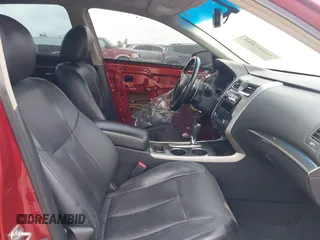 2013 Nissan Altima SV with VIN 1N4BL3AP0DN411197, listed as a IAAI auction lot 41937284 with Not Provided miles and . Bid and sale history available at DreamBid. Image 5.