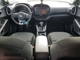 2020 Kia Soul X-Line with VIN KNDJ23AU0L7021640, listed as a Copart auction lot 88865015 with 59,704 mi miles and Salvage Title. Bid and sale history available at carsss.com. Image 8.