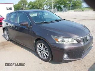 2012 Lexus CT 200h z VIN JTHKD5BH4C2050128, wystawiony jako IAAI lot #42397252 z przebiegiem 131 243 mil mil oraz . Historia ofert i sprzedaży dostępna na DreamBid. Obrazek 1.