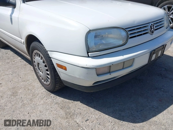 1998 Volkswagen Golf с VIN 3VWFB81H0WM245150, выставлен на аукционе IAAI как лот 42333395 с пробегом 184 410 миль миль и . История ставок и продаж доступна на DreamBid. Изображение 6.