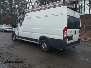 2014 Ram ProMaster Cargo with VIN 3C6URVJG4EE123550, listed as a IAAI auction lot 41184203 with 90,000 mi miles. Bid and sale history available at carsss.com. Image 3.
