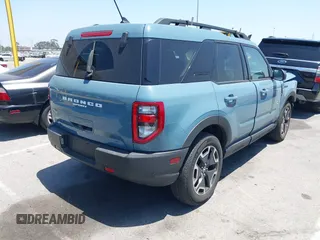 2023 Ford Bronco Sport Outer Banks z VIN 3FMCR9C62PRD61985, wystawiony jako IAAI lot #42304591 z przebiegiem 18 879 mil mil oraz . Historia ofert i sprzedaży dostępna na DreamBid. Obrazek 4.