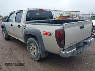 2005 Chevrolet Colorado 1SE LS Z71 with VIN 1GCDS136058243852, listed as a IAAI auction lot 42195131 with 174,805 mi miles and . Bid and sale history available at DreamBid. Image 3.