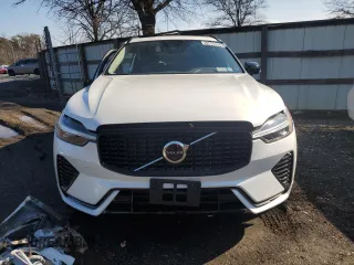 2025 Volvo XC60 Plus с VIN YV4M12RC1S1116731, выставлен на аукционе Copart как лот 44860085 с пробегом 1 923 миль миль и Чистый • Clean title. История ставок и продаж доступна на DreamBid. Изображение 5.