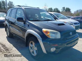 2005 Toyota RAV4 with VIN JTEHD20V156043793, listed as a IAAI auction lot 42061744 with 209,486 mi miles. Bid and sale history available at carsss.com. Image 1.