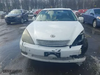 2004 Lexus ES 330 with VIN JTHBA30G745021245, listed as a IAAI auction lot 41530505 with 291,409 mi miles. Bid and sale history available at carsss.com. Image 13.
