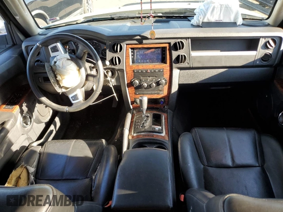 2008 Jeep Commander Limited with VIN 1J8HG582X8C200842, listed as a Copart auction lot 68732374 with 249,654 mi miles and Salvage Title. Bid and sale history available at carsss.com. Image 8.
