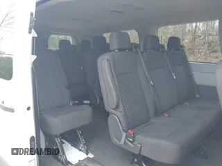 2015 Ford Transit XL z VIN 1FMZK1YM0FKA73392, wystawiony jako IAAI lot #41934194 z przebiegiem 134 281 mil mil oraz . Historia ofert i sprzedaży dostępna na DreamBid. Obrazek 8.