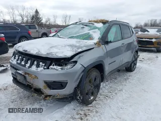 2019 Jeep Compass Latitude with VIN 3C4NJDBBXKT840382, listed as a IAAI auction lot 41592991 with Not provided miles and . Bid and sale history available at DreamBid. Image 17.