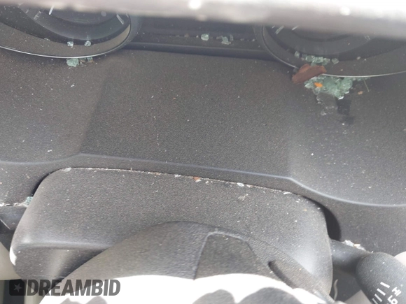 2015 Land Rover Range Rover Evoque Prestige with VIN SALVV2BG5FH001029, listed as a IAAI auction lot 42015106 with Not provided miles and . Bid and sale history available at DreamBid. Image 14.