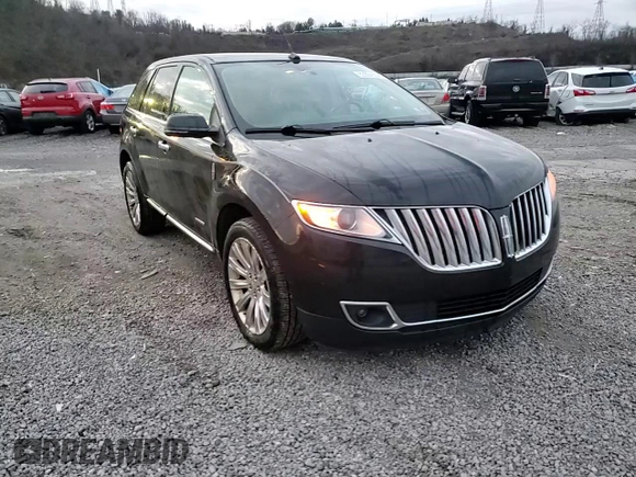 2014 Lincoln MKX with VIN 2LMDJ8JK4EBL16245, listed as a Copart auction lot 82864264 with 180,187 mi miles and Salvage Title. Bid and sale history available at carsss.com. Image 14.