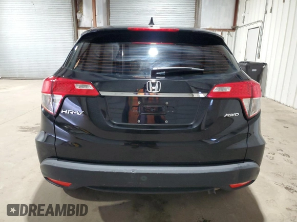 2021 Honda HR-V LX with VIN 3CZRU6H35MM712496, listed as a Copart auction lot 44526155 with 31,445 mi miles and Clean Title. Bid and sale history available at carsss.com. Image 6.